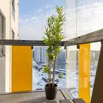 Modern 1br + Balcony By Finnoo Metro